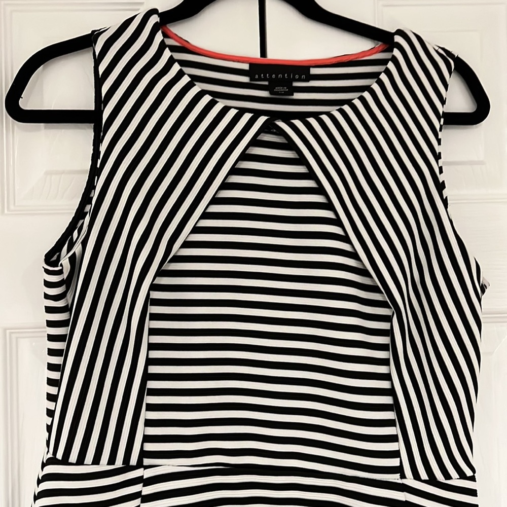 Black and White Stripe flare dress Size Large - Picture 5 of 7
